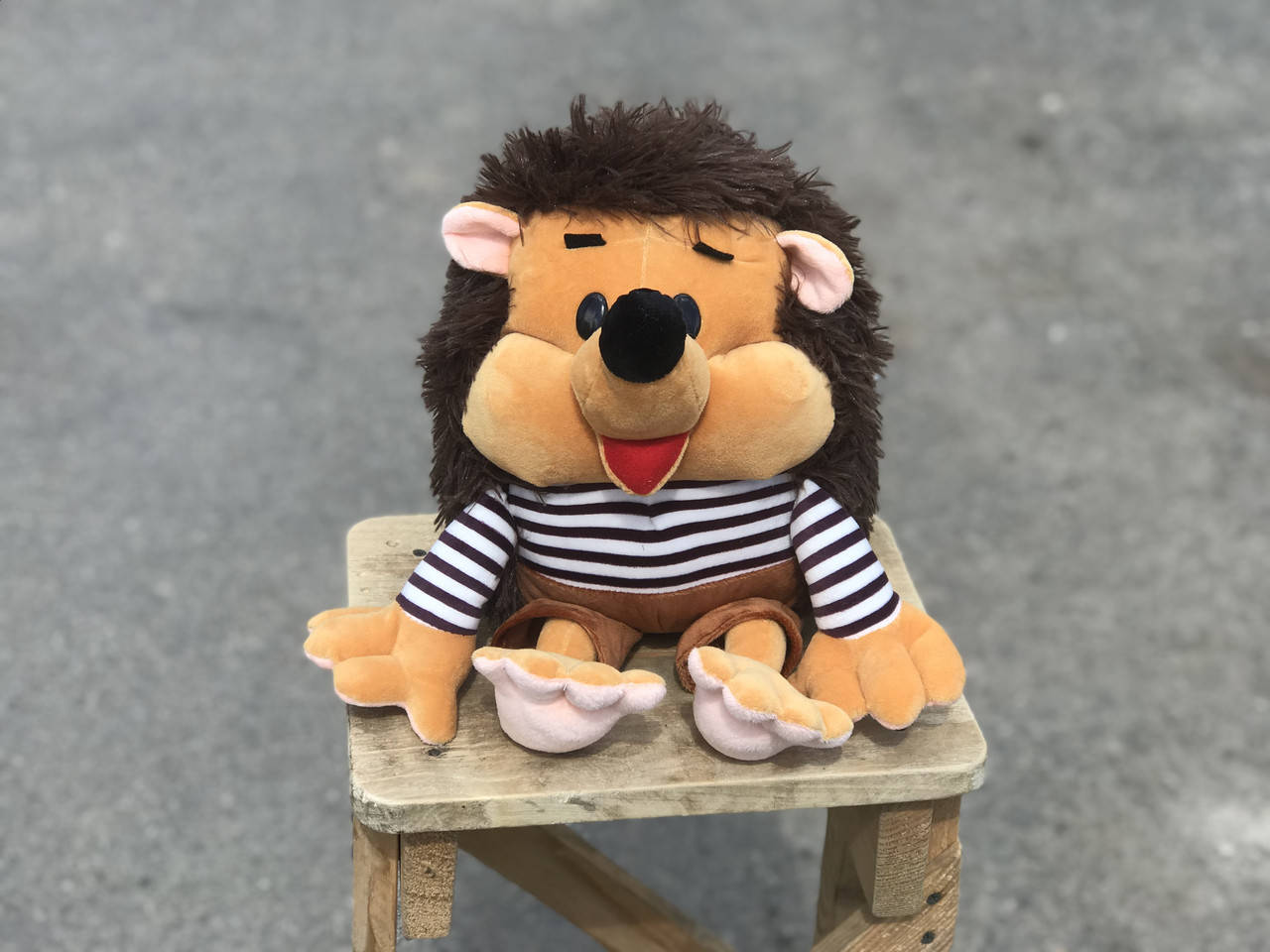 

Мягкая плюшевая игрушка Ежик Шурик