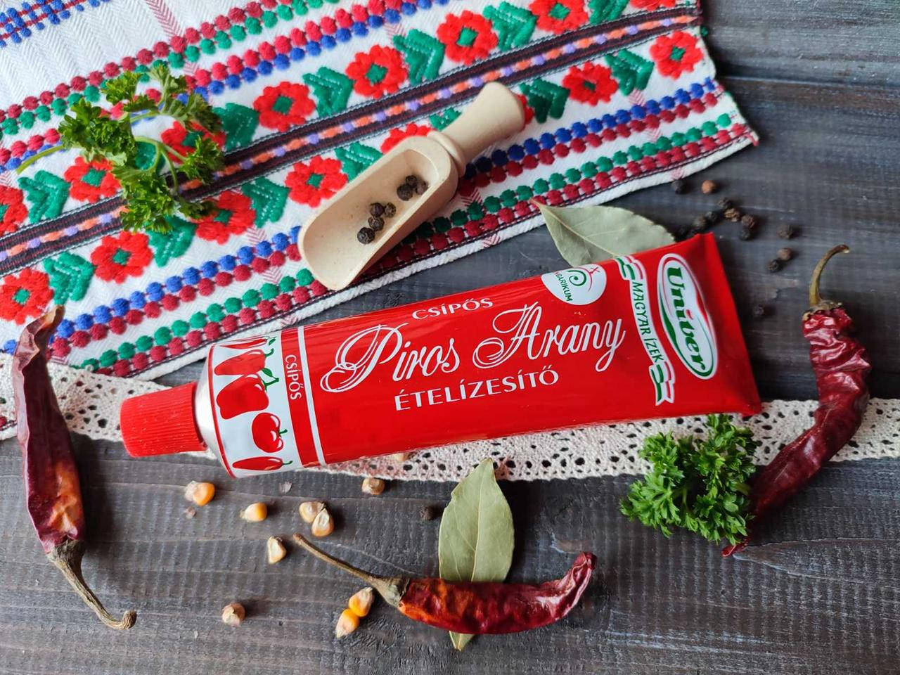 

Паста univer Piros Arany острая