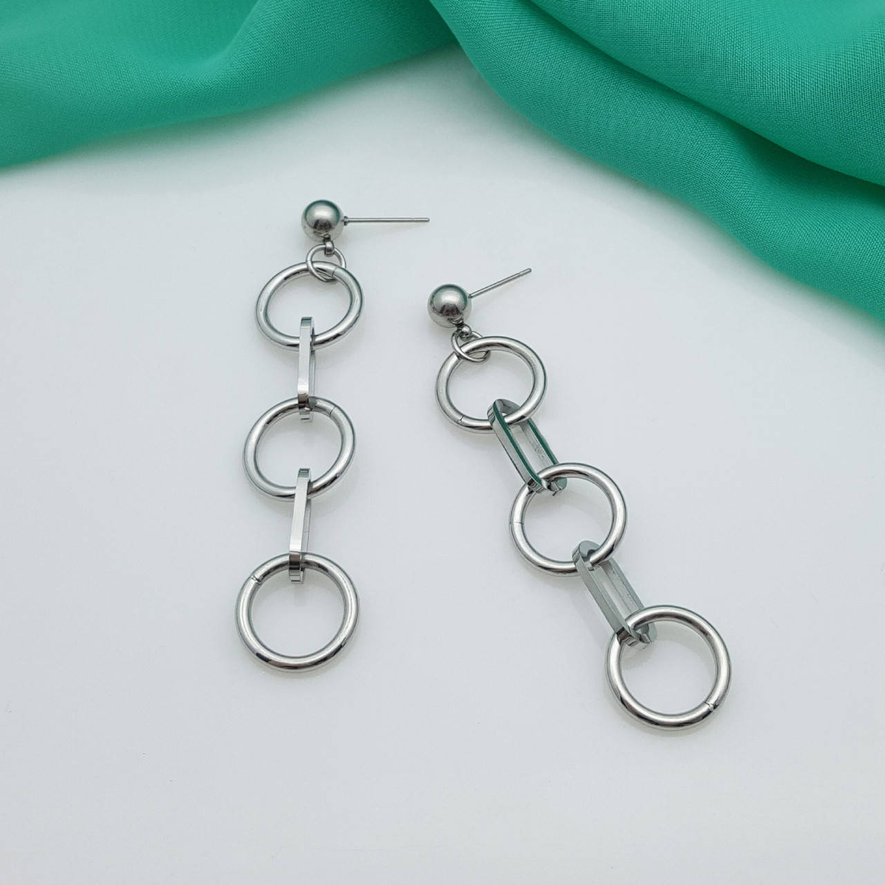 

Серьги-гвоздики, Цепочка с круглыми звеньями, под серебро, нержавейка