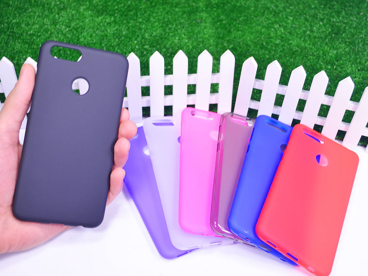 

Силиконовый TPU чехол для Huawei Honor 7x / Mate SE