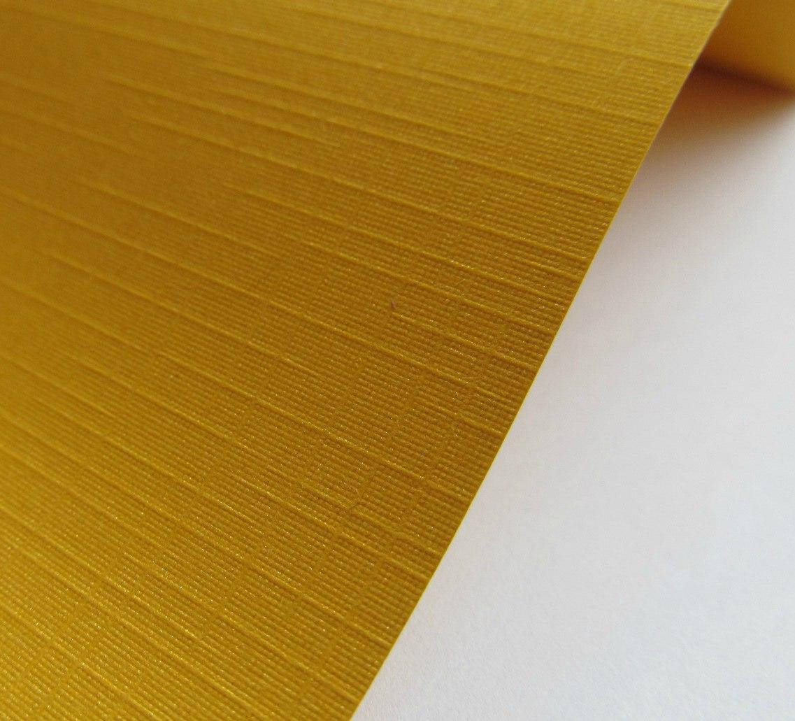 

Дизайнерский картон перламутровый (желтый)