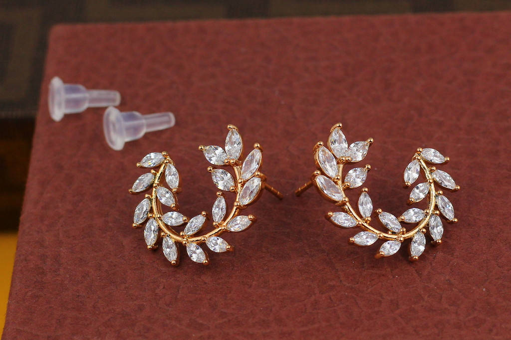 

Серьги гвоздики Xuping Jewelry 1,7 на2,2 см веточка золотистые