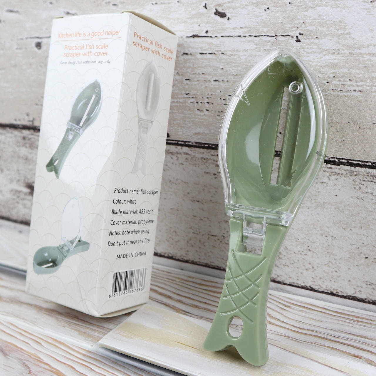 

Скребок для очистки рыбы от чешуи, Зелёный