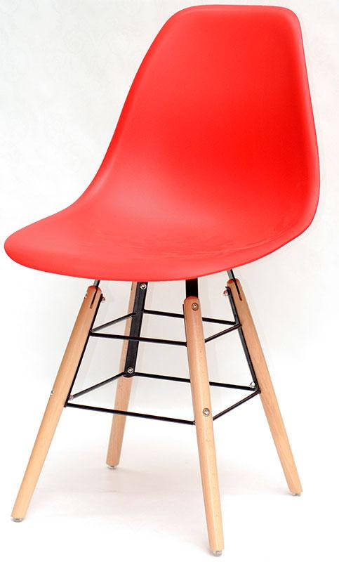 

Стул Nik - Q Eames красный 05 на деревянных буковых ножах