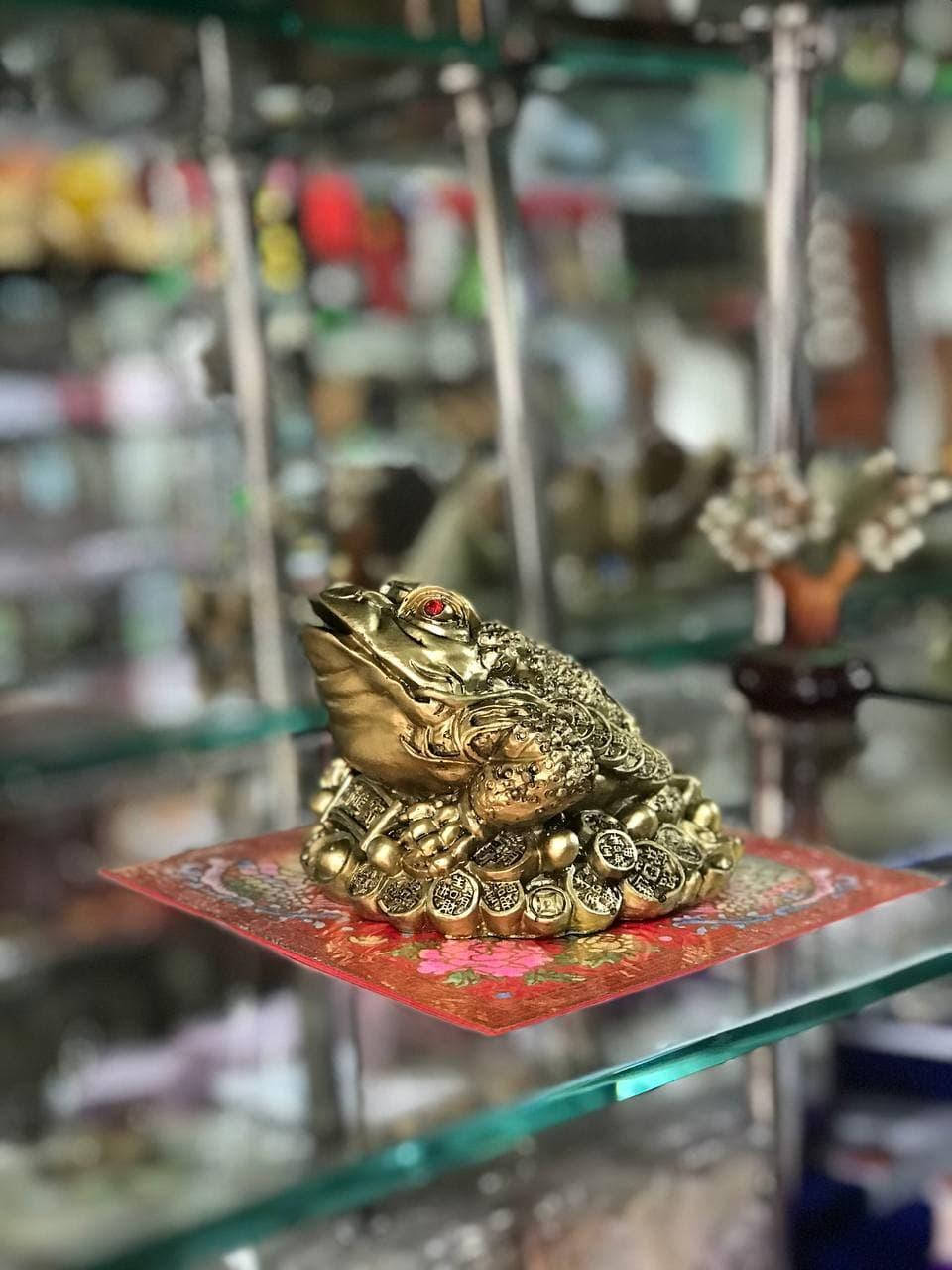 

Жаба с монеткой фен-шуй большая 12,5х9,5 см.