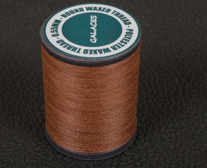 

Нитка вощёная, т. 0,55 мм цв.коричневый (S019), круглый шнур шнур 140 метров