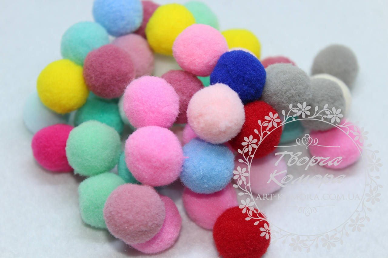 

Помпоны бархатные, 2см, МИКС. В упаковке 15шт.