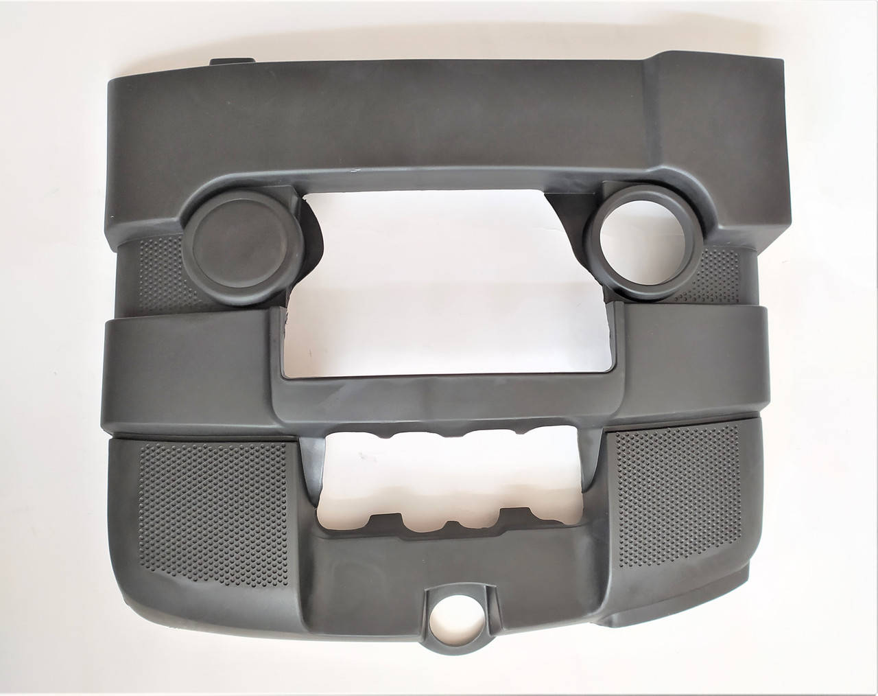 

Декоративная верхняя крышка защита мотора двигателя Шкода Октавия А5 1,6 MPI SkodaMag Винница 06A103925DF