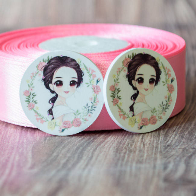 

Кабошон Серединка Круглая Девушка в цветах Сб-222, Разные цвета