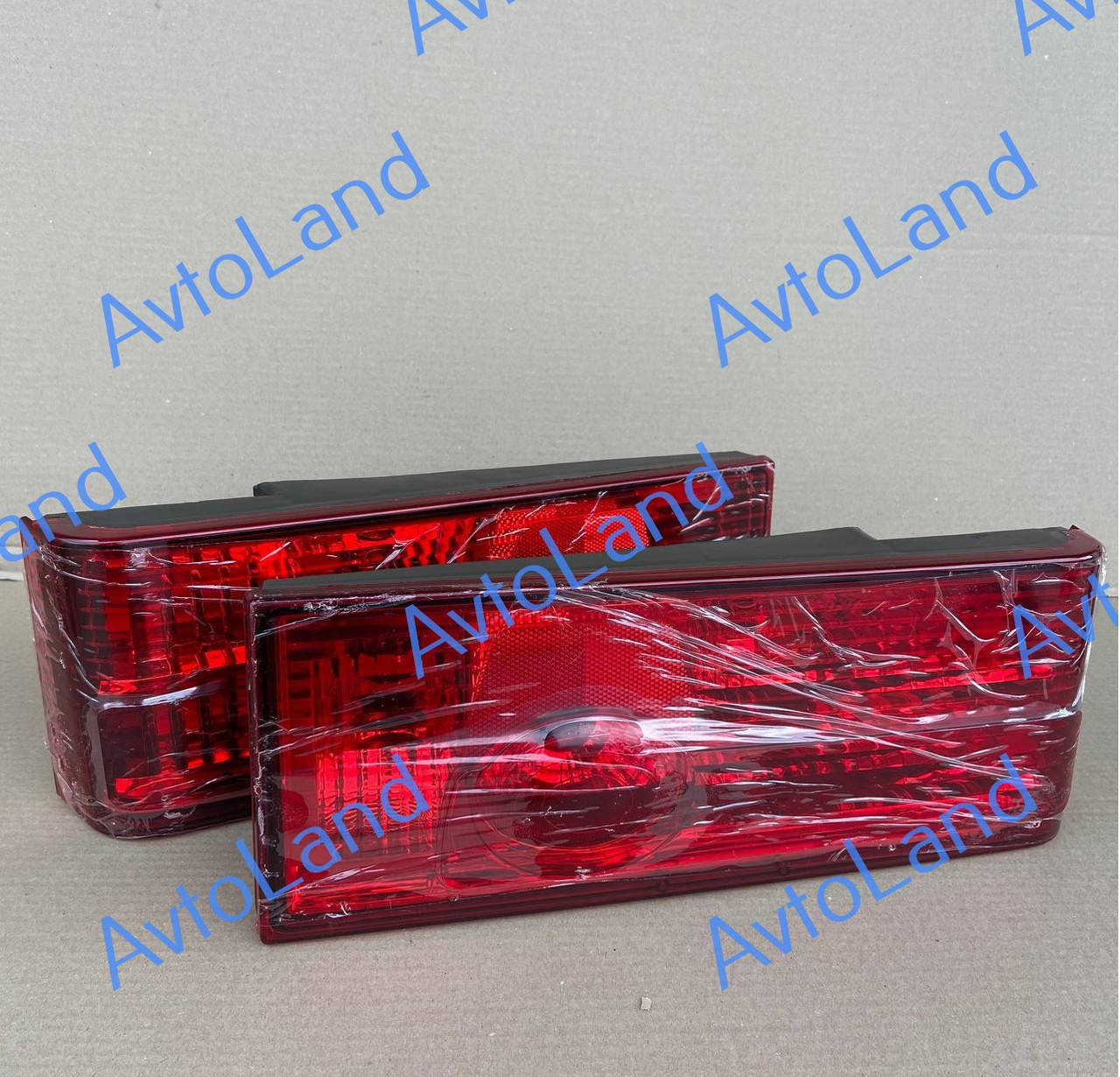 

Фонари задние диодные на ВАЗ 2109 и ВАЗ 2108 "FULL RED"