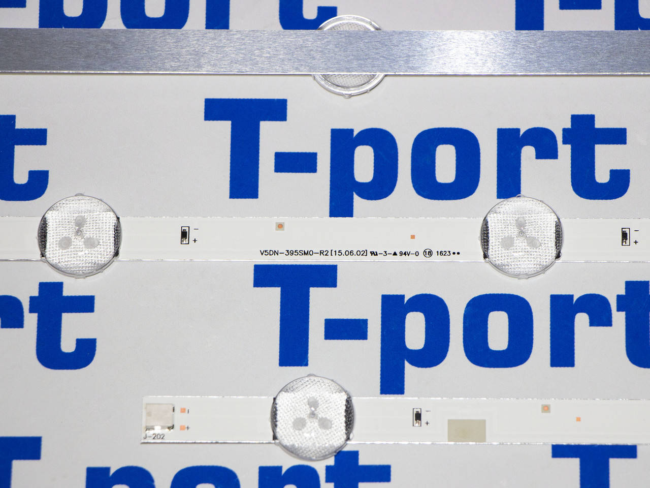 

Комплект подсветки V5DN-395SM0-R2, V5DN-395SM0-R3 BN96-37622A