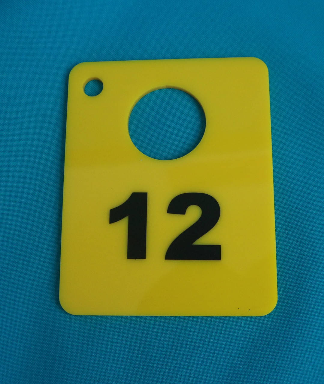 

Номерок для камер хранения 100*80 мм, Разные цвета