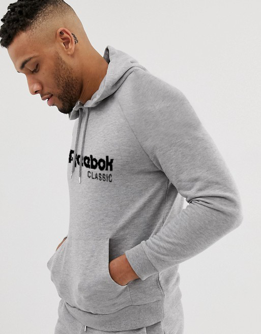 

Серый мужской спортивный костюм Reebok (Рибок) на лето