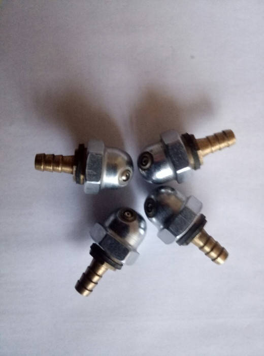 

Форсунки омывателя лобового стекла ЗИЛ