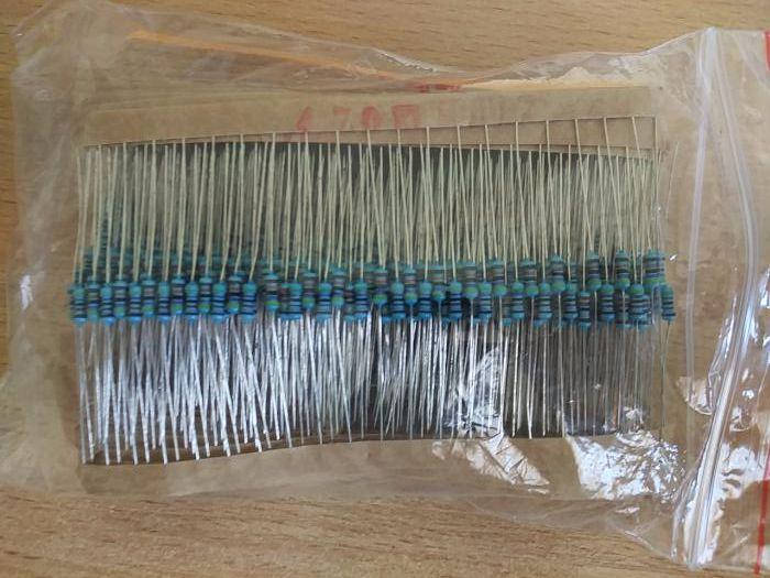 

KIT набор резисторов, резистор 30-номиналов по 19 шт. (570 шт.) 0.25W 1%