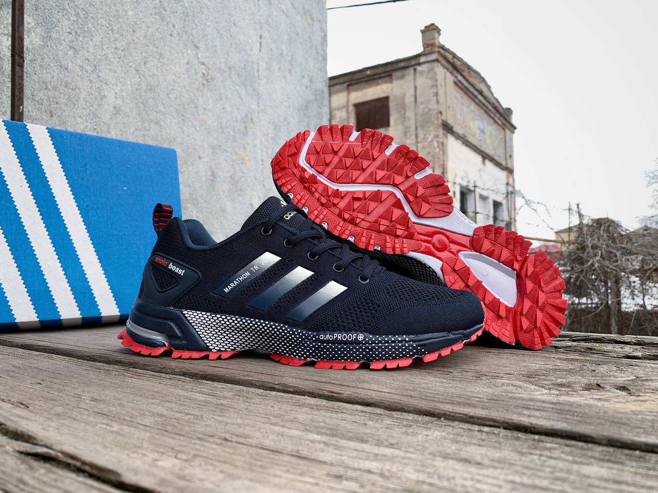 

Мужские кроссовки Adidas Marathon TR 26 Blue/Red (41-46) синие с красным 42, Синий