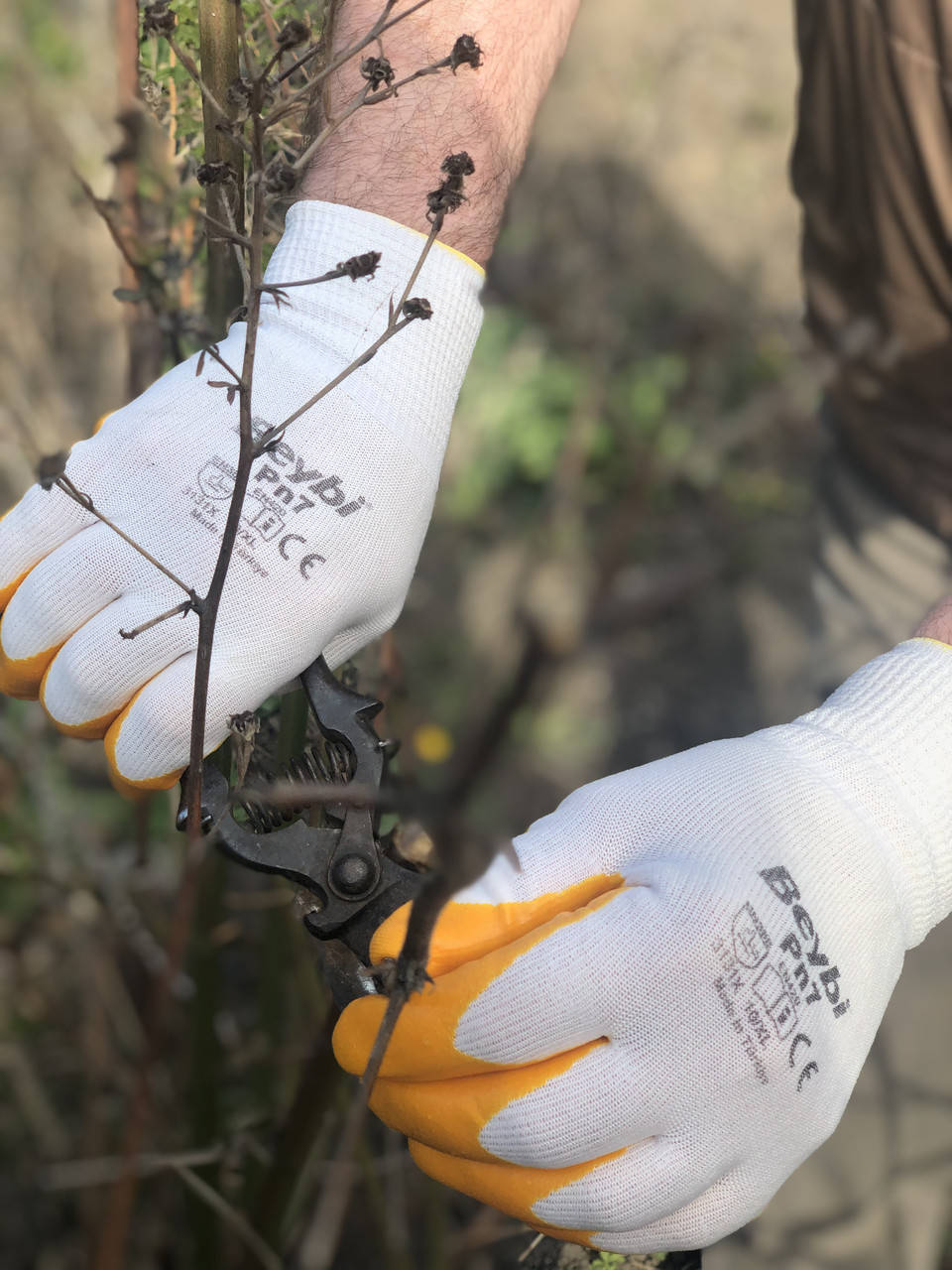 

Защитные перчатки Beybi Pn7 Полиэстер с нитриловым покрытием  Желтые, Желтый