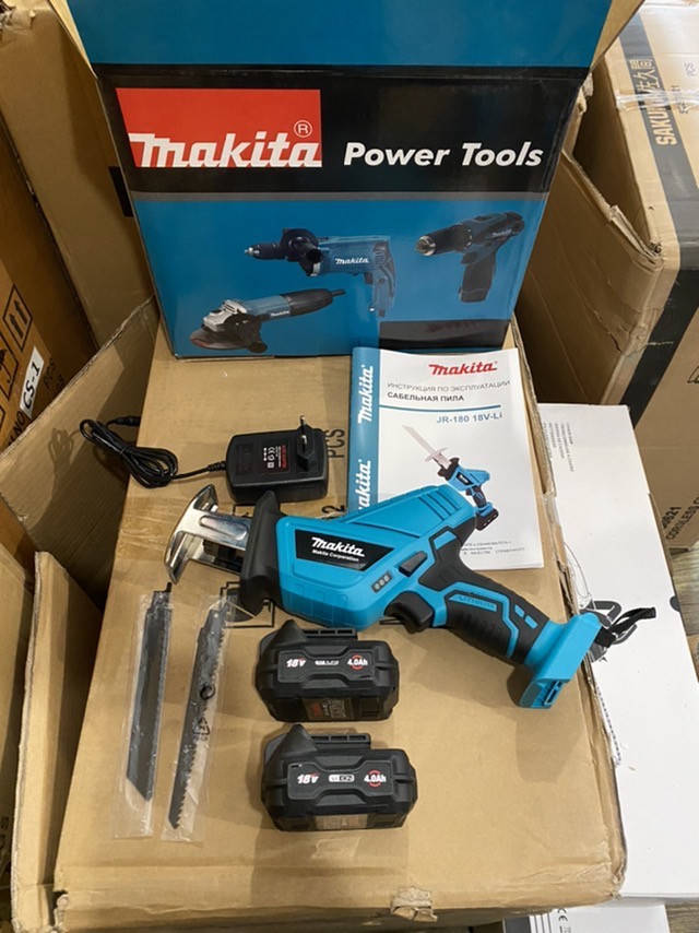

Сабельная пила Makita JR180