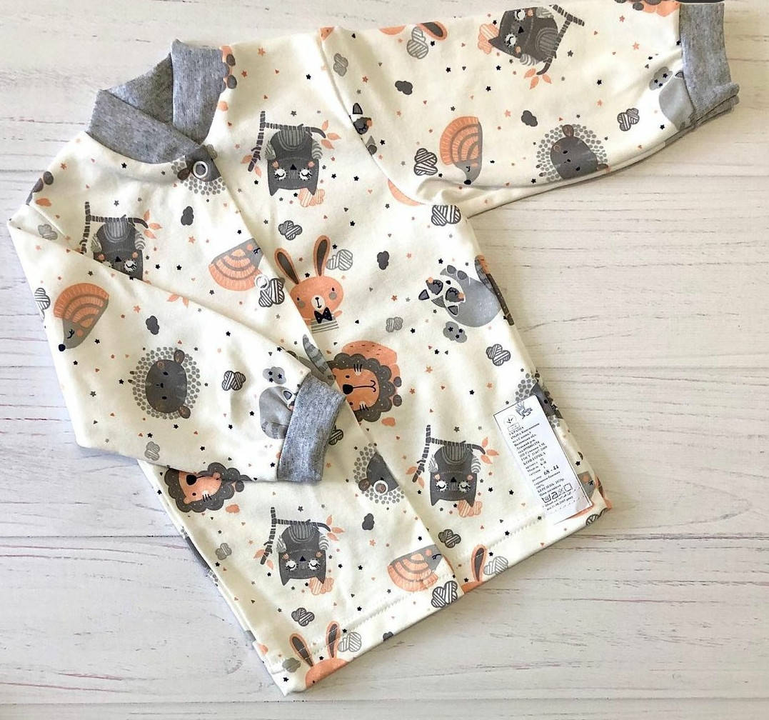 

Кофточка ясельна, ручки відкриті, в тканині інтерлок, 56 розмір