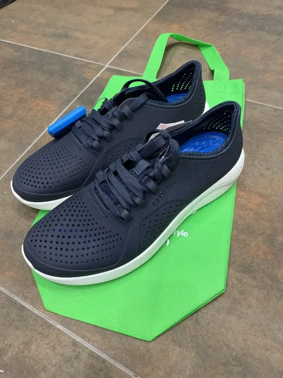 

Кроссовки Crocs LiteRide sneaker crocs мужские темно-синие кроссовки оригинал