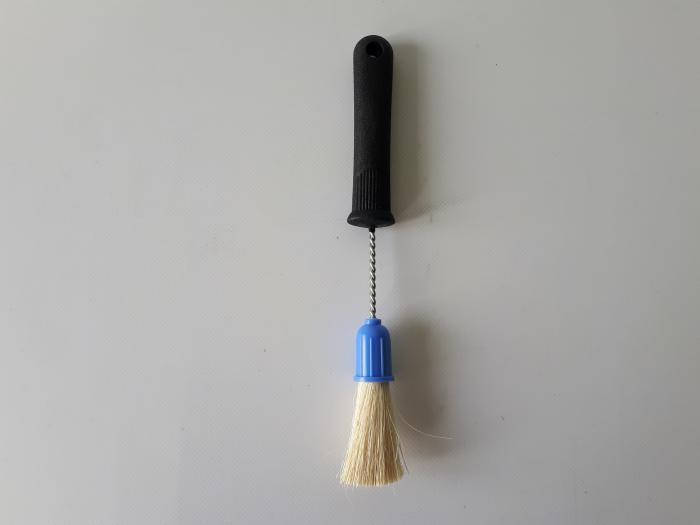 

Кисточка кулинарная с пластмассовой ручкой L 26,5 cm.