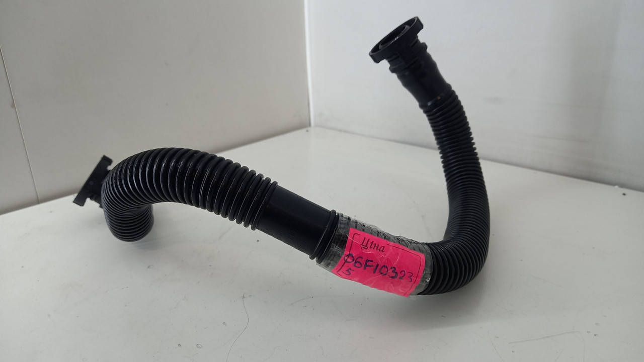 

Патрубок картерных газов Audi A4 B7 2.0 TFSI 2004-2007 гг 06F103235