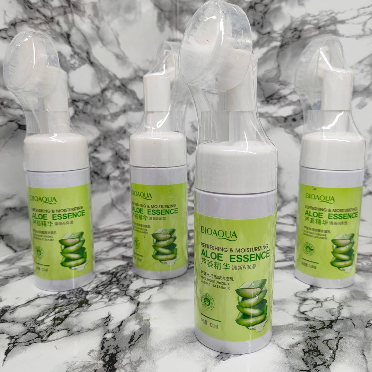 

Очищающая пенка сэкстрактом Алое Вера для умывания с щеточкой Bioaqua