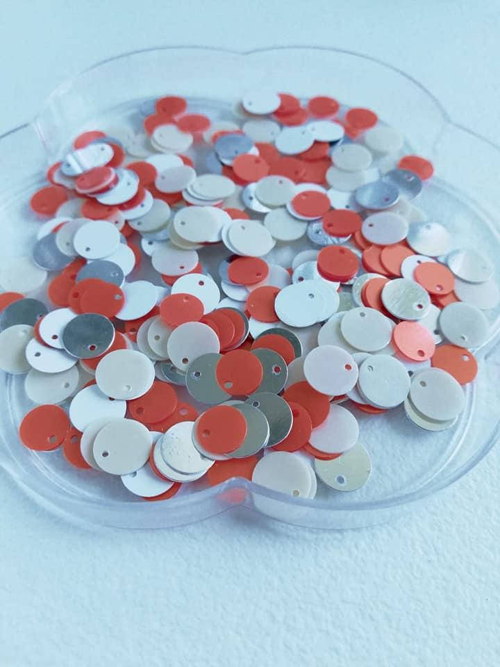 

Паєтки Міх 8 мм та 7 мм з отвором збоку 5 г Індія