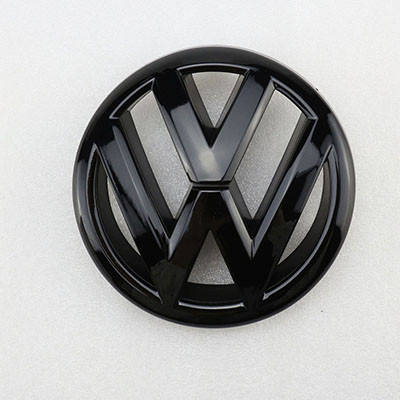 

Эмблема решетки радиатора Volkswagen Jetta 2011-2015 5C6853601ULM чёрная