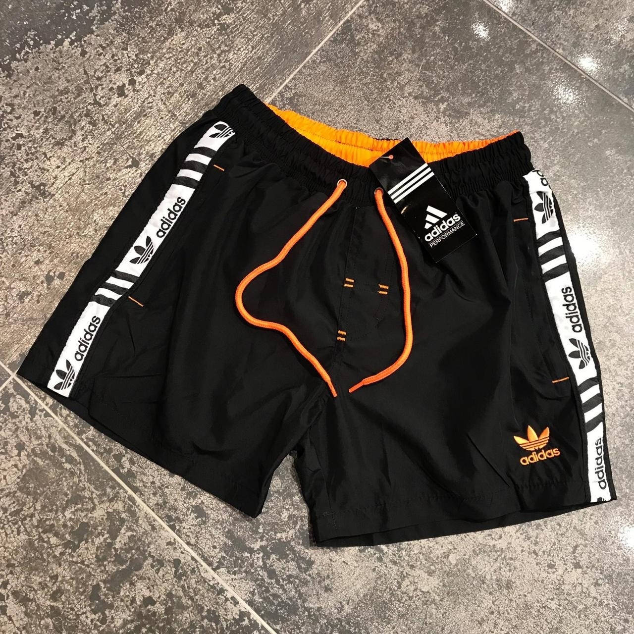 

Мужские шорты Adidas (чёрные) л, Черный