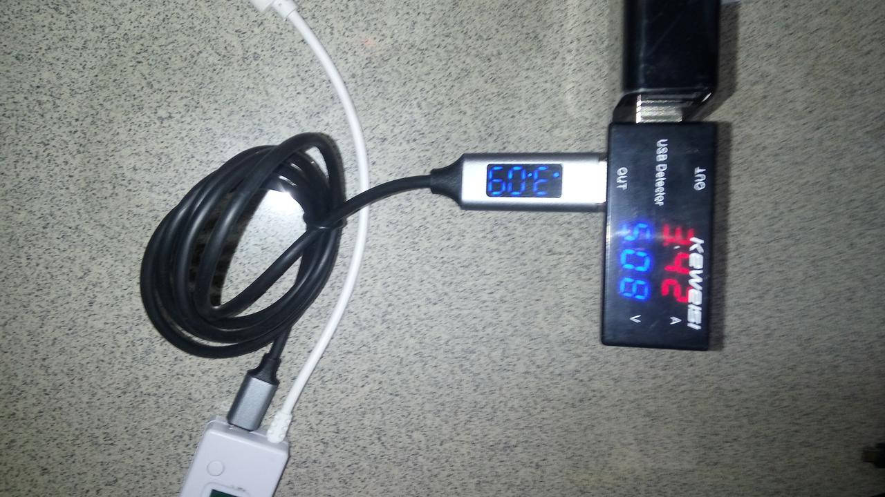 

Кабель Topk USB - Micro-USB 1 м 3 А c встроенным вольтметром и амперметром.