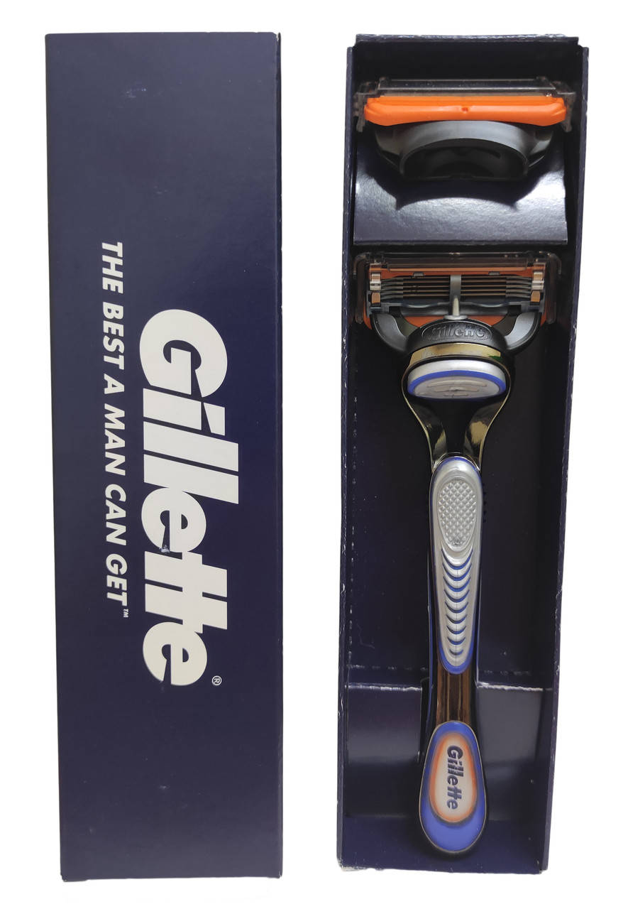 

Станок Gillette Fusion (2) в коробке