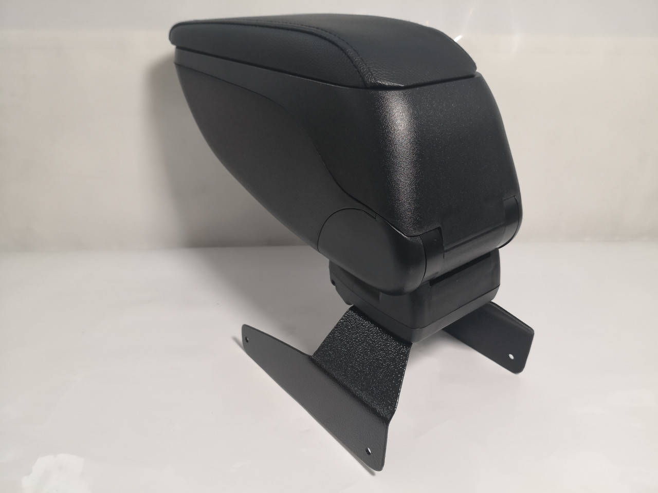 

Подлокотник Breckner Hyundai Accent 2011->
