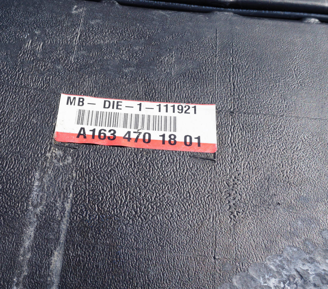

Топливный бак Mercedes ML 270 Мерседес МЛ A1634701801