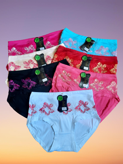 

Трусы плавки женские бамбук стрейч р.48-50.От 3 шт по 33грн., Разные цвета