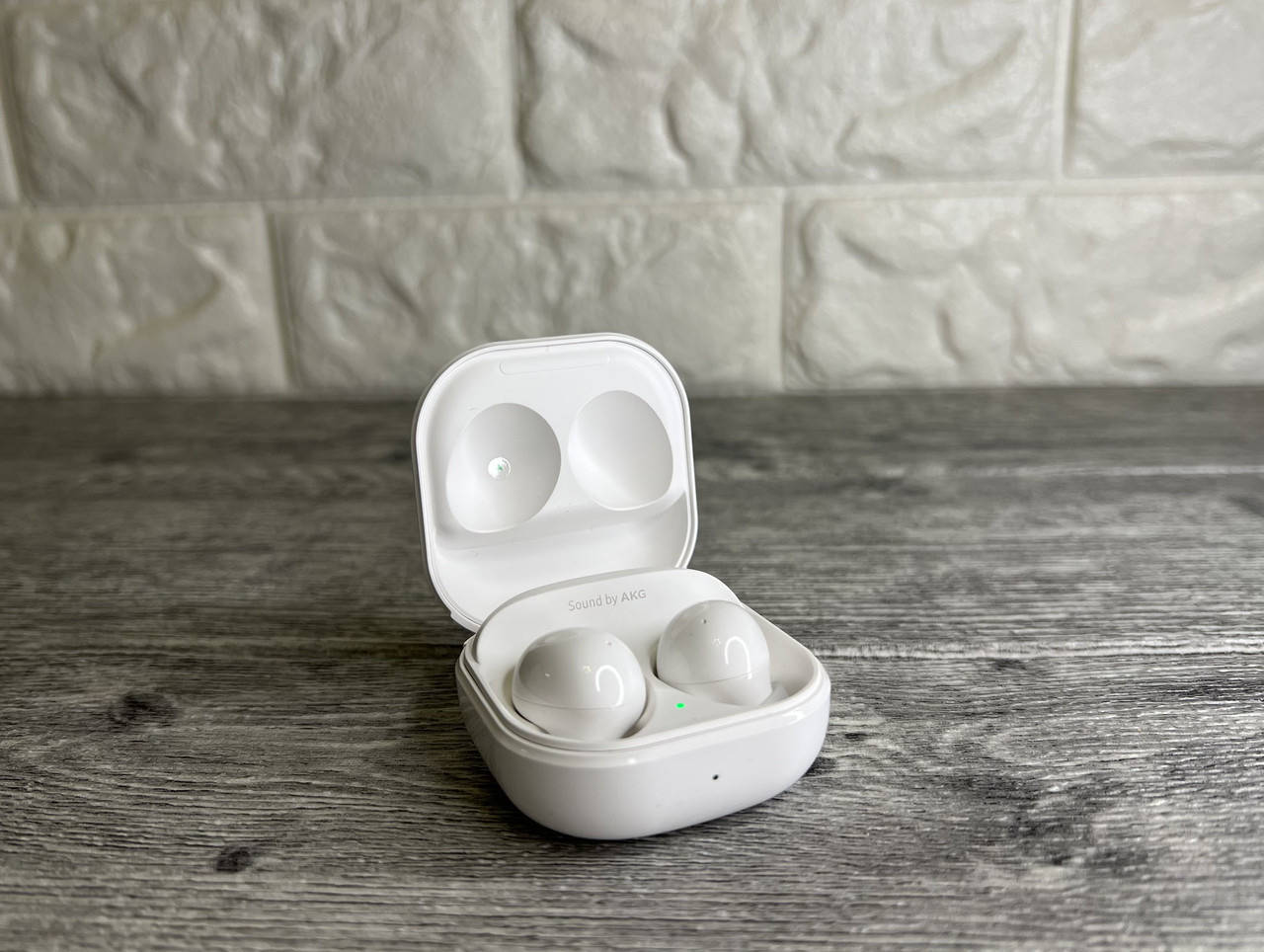 

Беспроводные наушники Samsung Galaxy Buds 2 SM-R177 TWS Bluetooth HC Белый