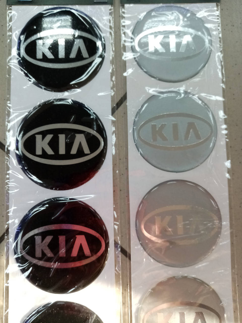 

Силиконовые 3D наклейки на диски и колпаки KIA