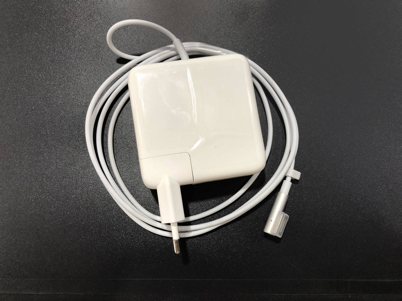 

Блок питания для APPLE MagSafe 60W (16.5V 3.65A) A1184 A1344 (L-Type)