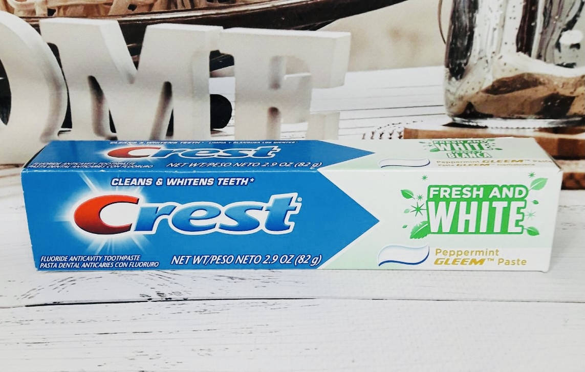 

Свежесть и отбеливание для каждого дня Crest Fresh and White