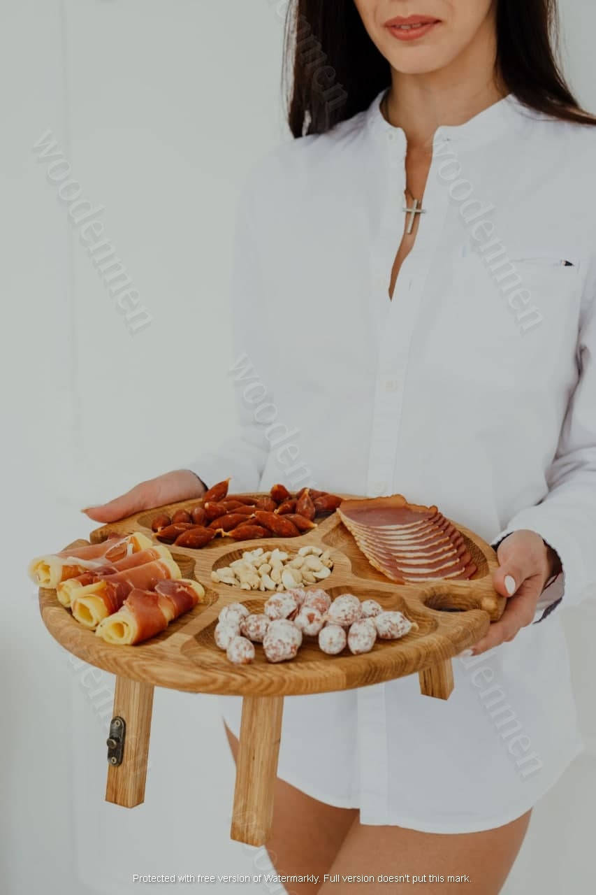 

Винный столик из дуба