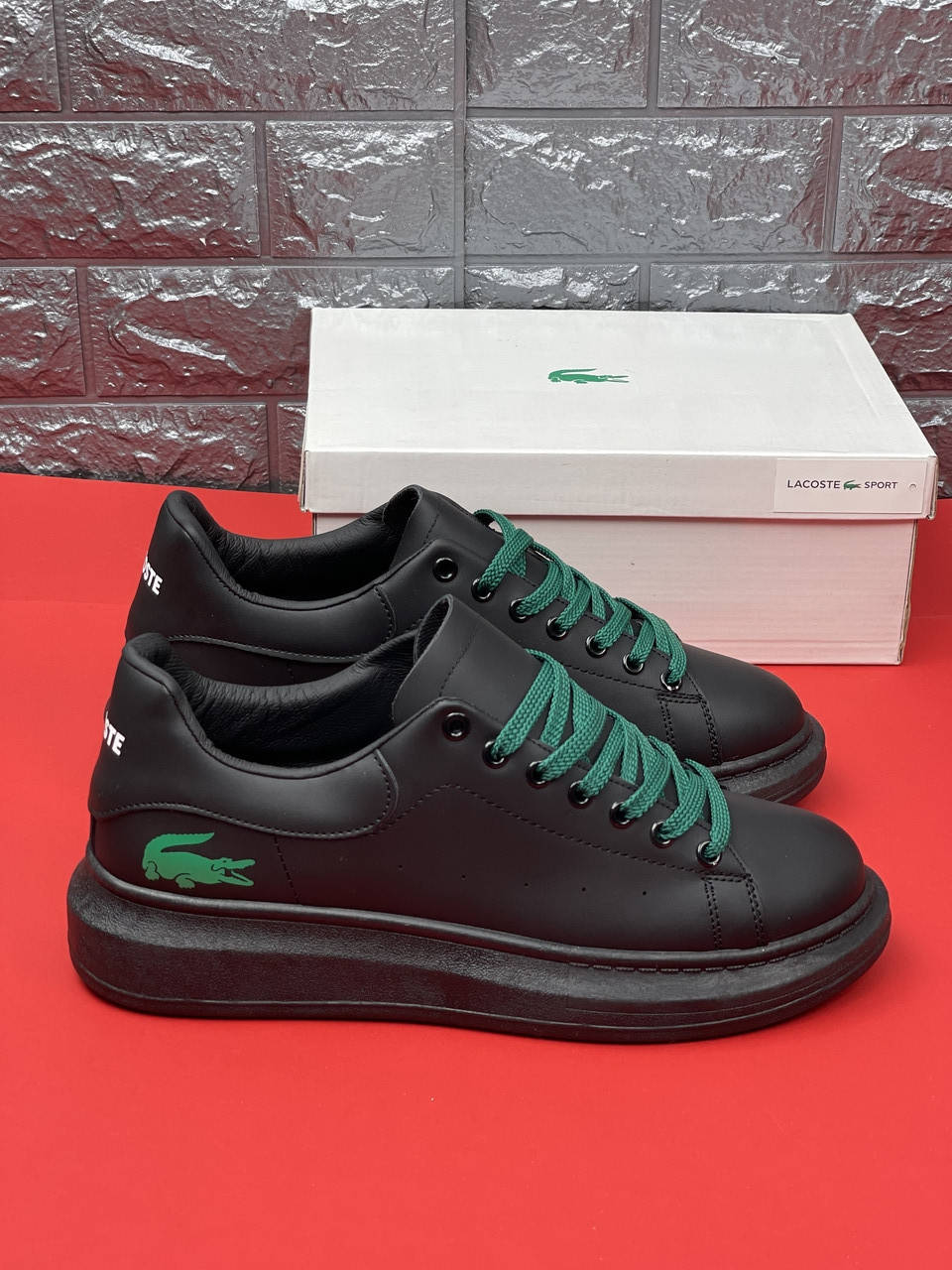 

Кроссовки Lacoste Много обуви!!!, Черный