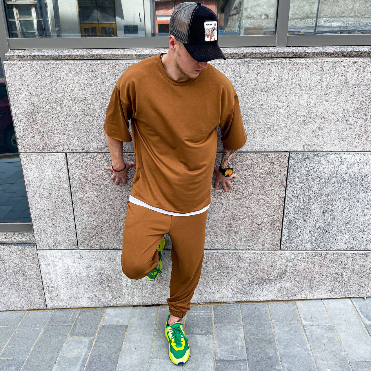 

Мужской летний костюм / Футболка + Штаны на манжете brown OVERSIZE