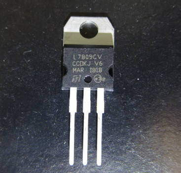 

L7805CV L7809 L7812 L7815 Lm317 lm338 = 1ШТ НА ВЫБОР