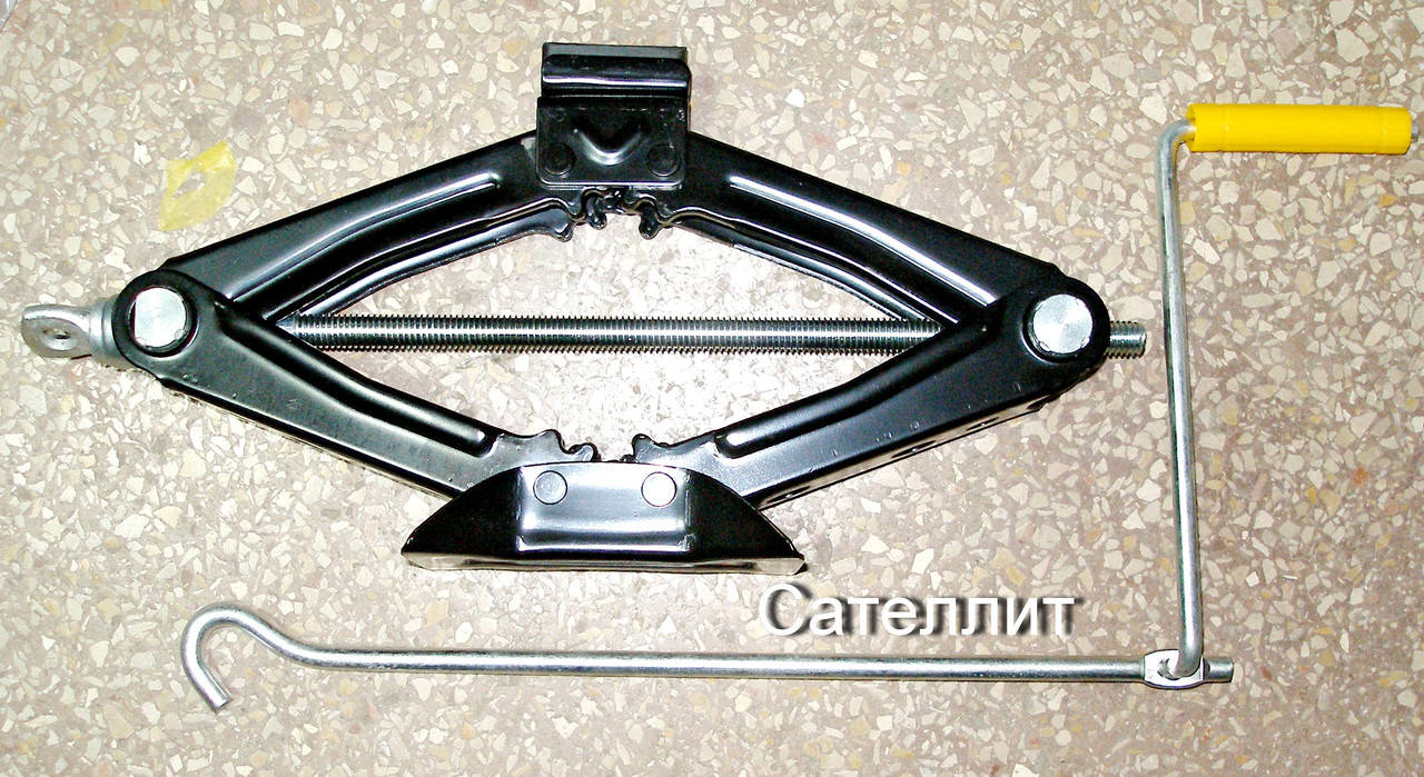 

Домкрат механический 1,5 тн (ромбовидный) Lavita, LA 210115(2302)