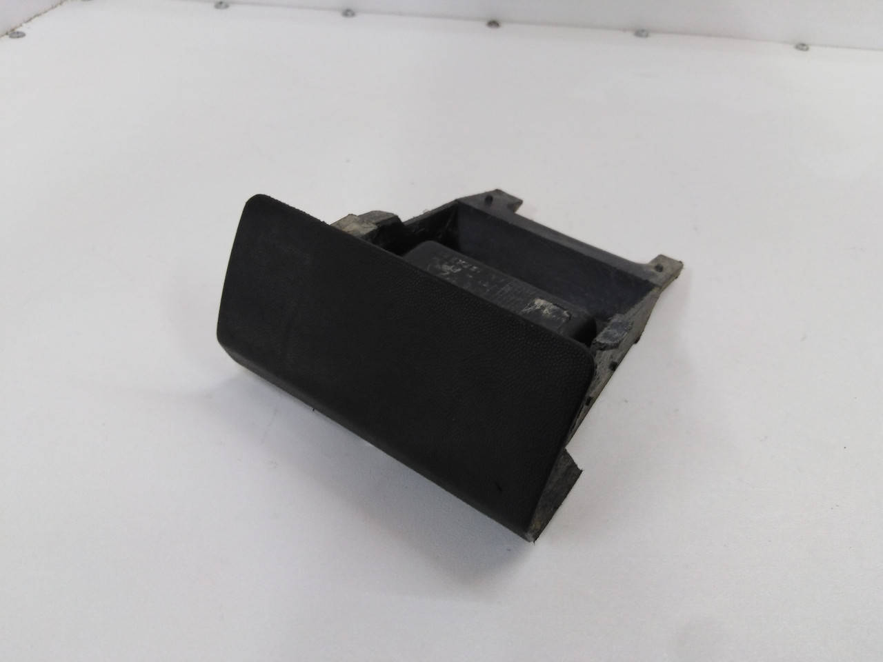

Заглушка порога Opel Astra G, Опель Астра. Передняя левая. 90560861.