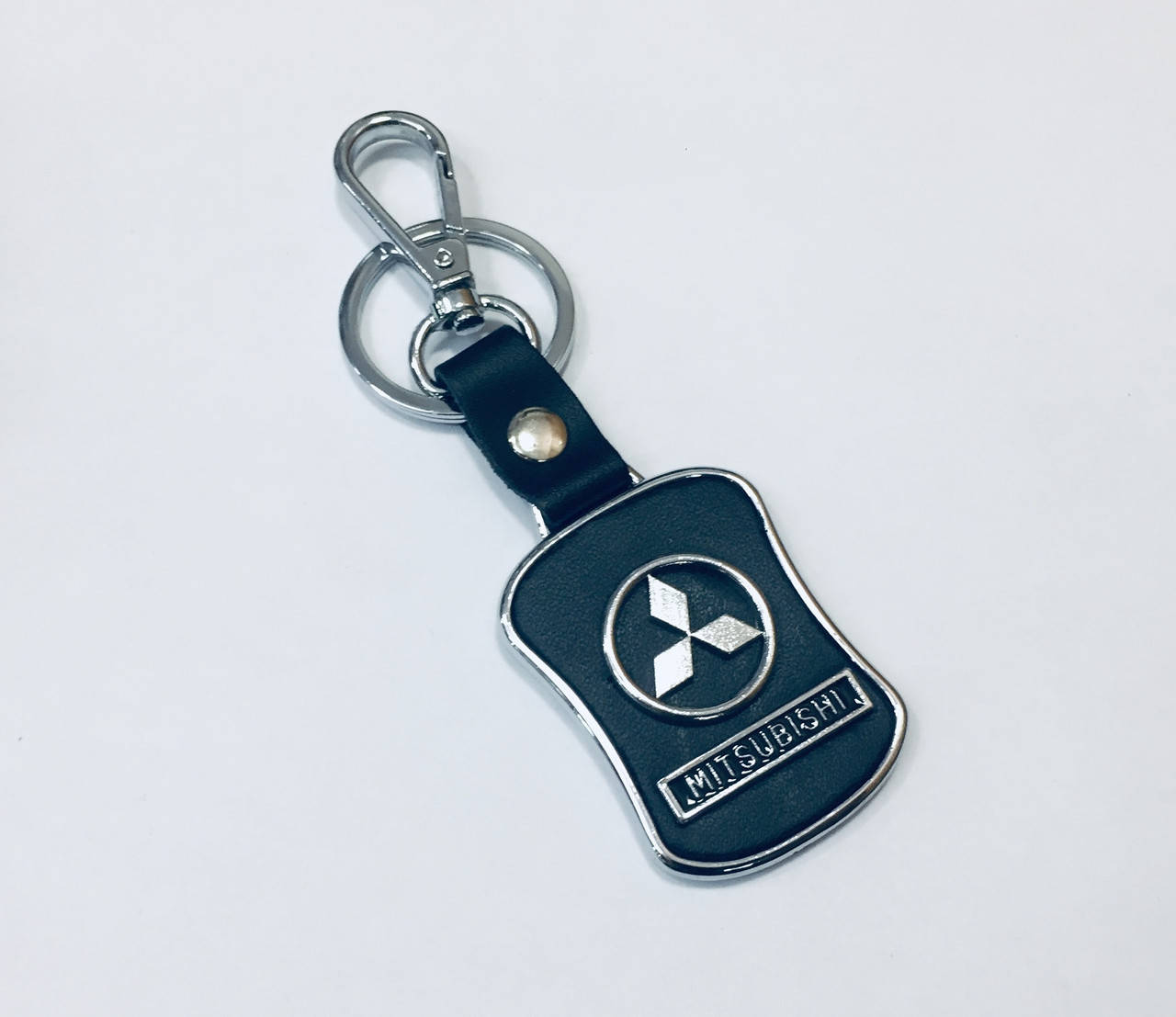 

Брелок Mitsubishi