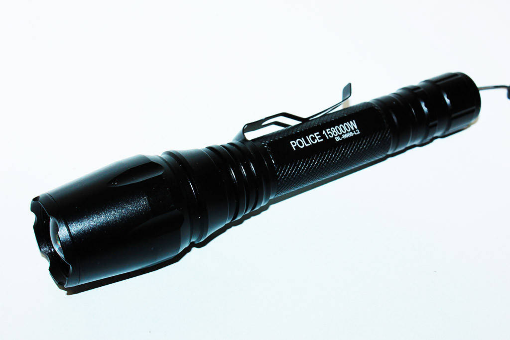 

Фонарь Police BL - 8668 - L2 T6 тактический