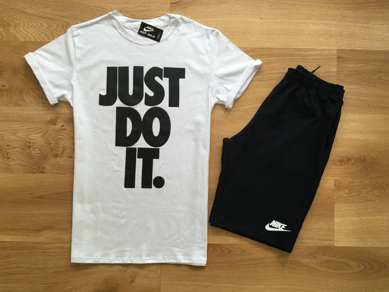 

Мужской комплект футболка + шорты Nike белого и черного цвета (люкс ) M
