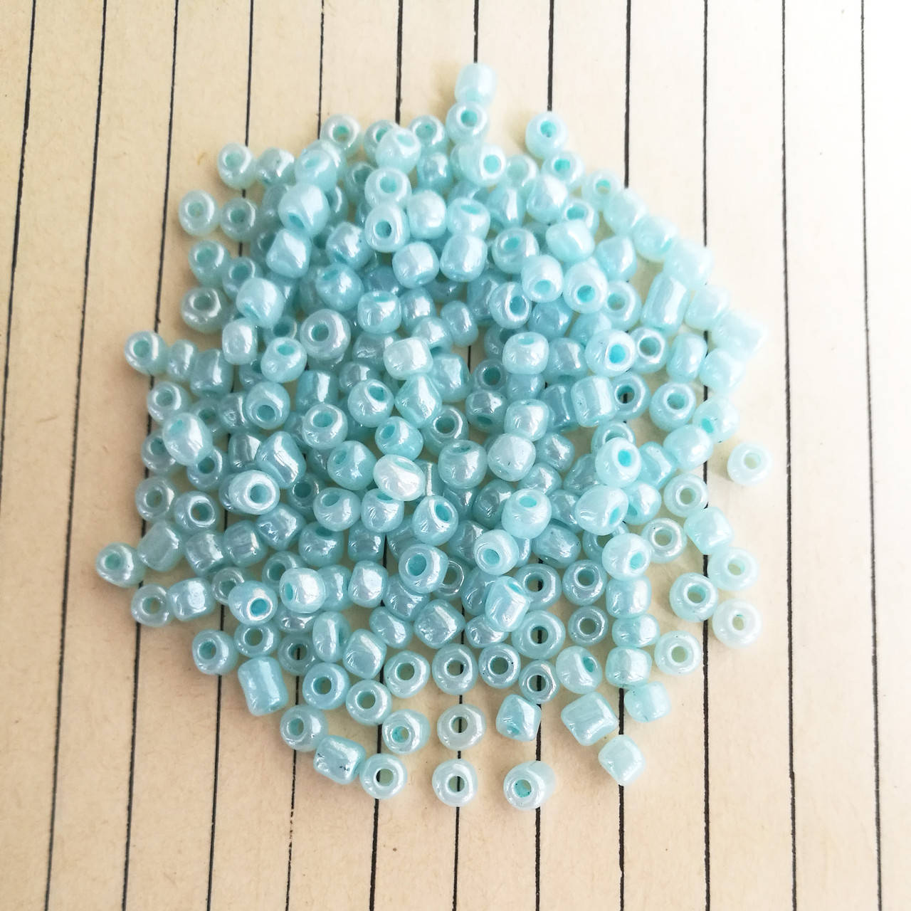 

Бісер Fancy, блакитний CEYLON, великий 6/0, 45 г/упаковка