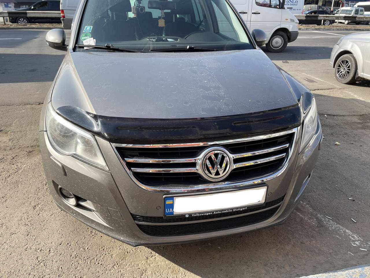 

Дефлектор капота (мухобойка) Volkswagen Tiguan 2007-2016 (HIC)